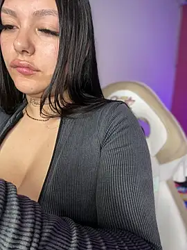 Miia  Taylor online show from March 28, 2026, 2:56 am