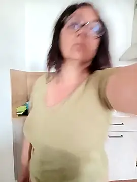 pulpeuse64 online show from March 25, 2026, 8:35 am