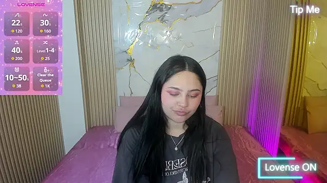 Siena Tay online show from March 24, 2026, 11:54 am