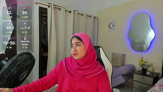 SamiraAwada online show from April 17, 2026, 6:55 pm