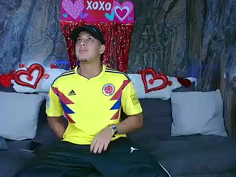 Snapshot of Noah_Blackk chatting on February 13, 2026, 1:22 pm Noah Blackk online show from February 13, 2026, 1:22 pm