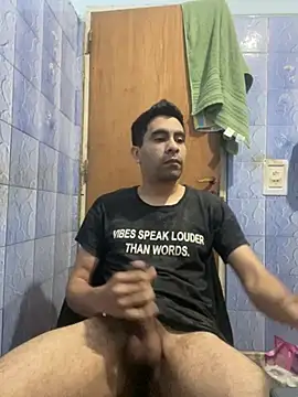 Snapshot of jonathan_yoni chatting on June 5, 2026, 9:04 am jonathan yoni online show from June 5, 2026, 9:04 am