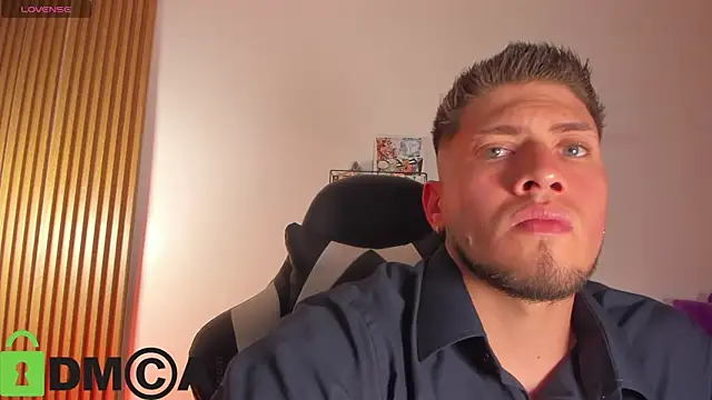 SebastianMaximoff  online show from April 8, 2026, 8:21 pm