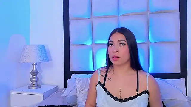 SussyFox online show from February 13, 2026, 12:27 pm