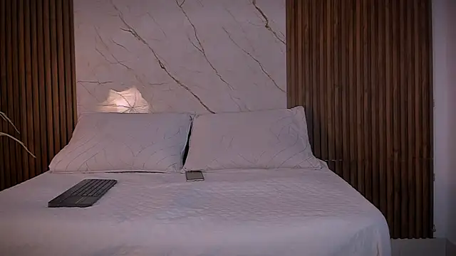 hot love story online show from April 11, 2026, 12:20 pm