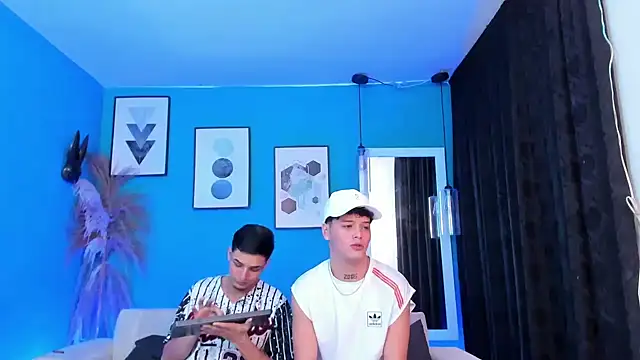 Snapshot of KingOfHeavens_2 chatting on February 24, 2026, 7:59 pm KingOfHeavens 2 online show from February 24, 2026, 7:59 pm