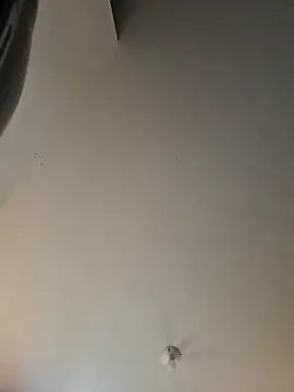 Snapshot of KLEYTON33 chatting on February 15, 2026, 1:21 pm KLEYTON33 online show from February 15, 2026, 1:21 pm