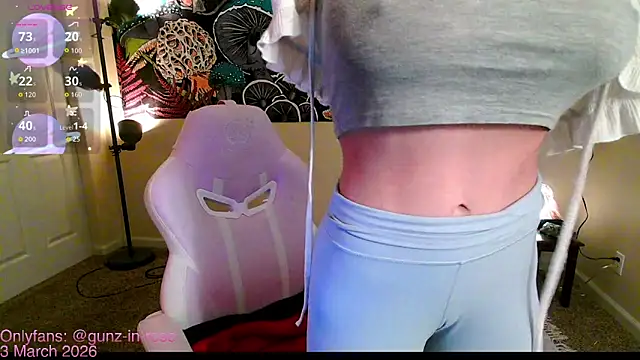 Snapshot of gunzinrose chatting on March 3, 2026, 3:19 pm gunzinrose online show from March 3, 2026, 3:19 pm