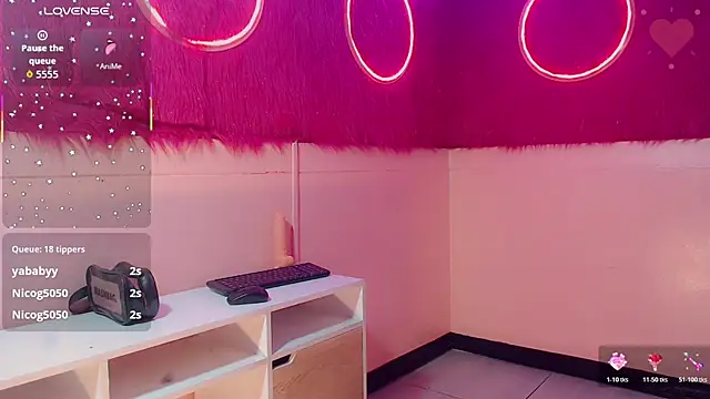 Snapshot of isabella_vogue chatting on February 27, 2026, 11:10 am isabella vogue online show from February 27, 2026, 11:10 am