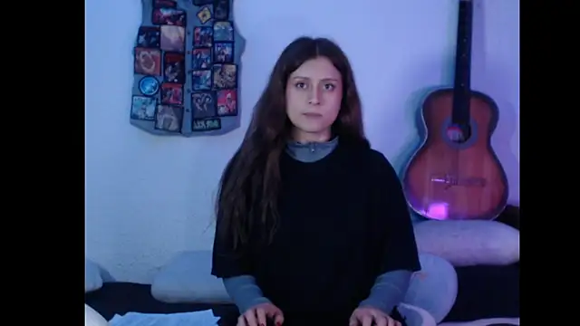 Lametaleralatina online show from April 15, 2026, 1:59 pm