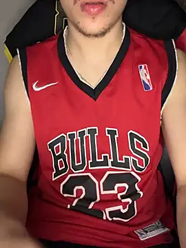 hungtwinkBR online show from March 3, 2026, 3:24 am