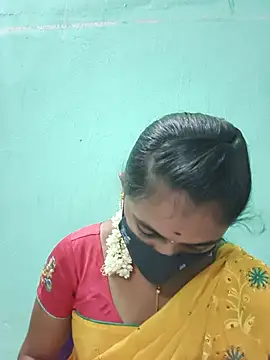 Snapshot of Tamil_Hot_Shana chatting on May 18, 2026, 8:41 am Tamil Hot Shana online show from May 18, 2026, 8:41 am