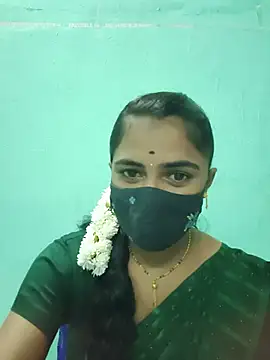 Snapshot of Tamil_Hot_Shana chatting on May 15, 2026, 4:43 am Tamil Hot Shana online show from May 15, 2026, 4:43 am