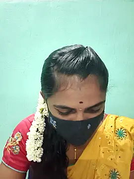 Snapshot of Tamil_Hot_Shana chatting on May 12, 2026, 1:28 pm Tamil Hot Shana online show from May 12, 2026, 1:28 pm