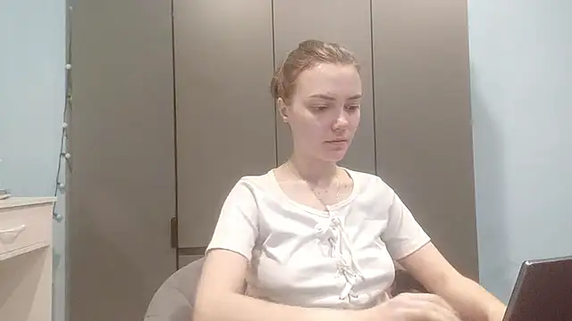 Snapshot of AndreeMerryman chatting on February 9, 2026, 1:36 am AndreeMerryman online show from February 9, 2026, 1:36 am