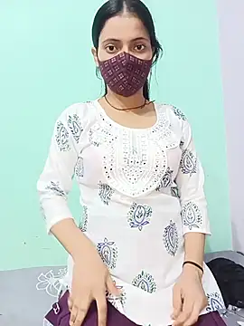 Snapshot of 18_year_old_girl chatting on July 20, 2026, 10:39 am 18 year old girl online show from July 20, 2026, 10:39 am