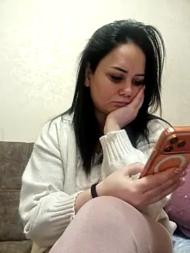 Alina5379 online show from April 24, 2026, 5:48 pm