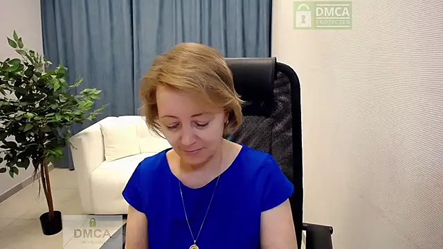 Snapshot of MONA_W chatting on April 23, 2026, 11:27 am MONA W online show from April 23, 2026, 11:27 am