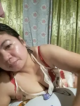 Snapshot of Zyramae_25 chatting on February 9, 2026, 6:11 am Zyramae 25 online show from February 9, 2026, 6:11 am