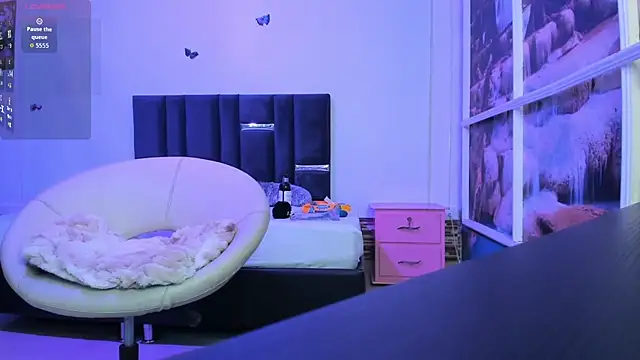 Snapshot of Katee_mos chatting on March 5, 2026, 3:47 am Katee mos online show from March 5, 2026, 3:47 am