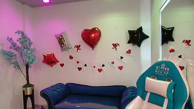 Snapshot of Madame_scarlett chatting on February 11, 2026, 11:21 am Madame scarlett online show from February 11, 2026, 11:21 am