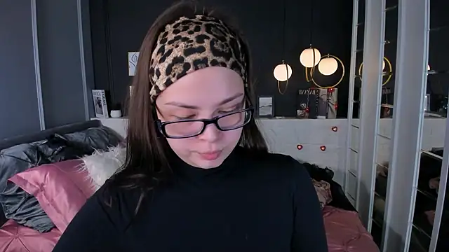 Snapshot of Maykinkya chatting on February 25, 2026, 1:55 pm Maykinkya online show from February 25, 2026, 1:55 pm