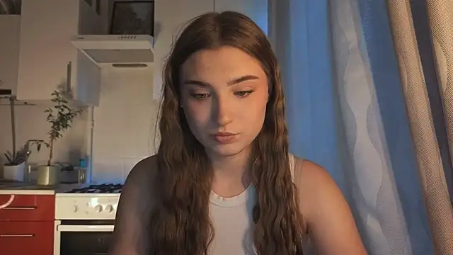 LissaBliss online show from June 3, 2026, 2:33 pm