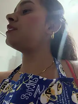 LunaHeat online show from April 15, 2026, 5:39 pm