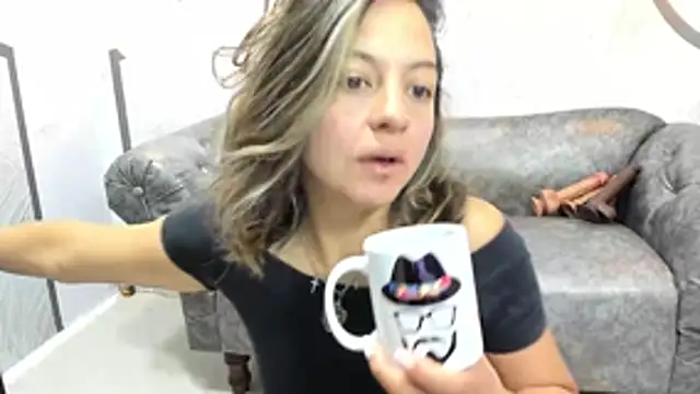 ArianaSommers online show from May 19, 2026, 11:17 am