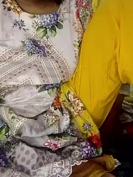 Toma7890 online show from April 8, 2026, 4:19 pm