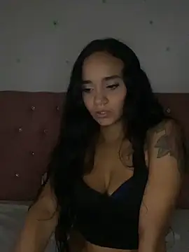 Maria x Alejandra online show from May 3, 2026, 3:11 am