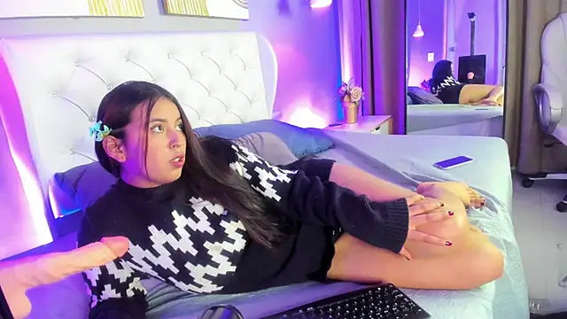 blush bloom online show from April 18, 2026, 7:40 pm