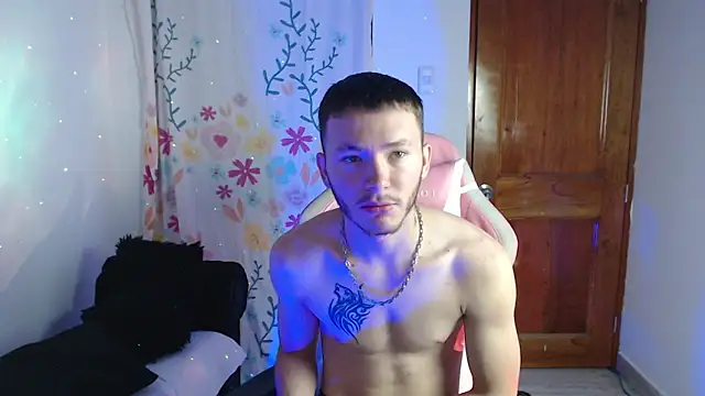 Snapshot of Ariana_Esteban07 chatting on March 3, 2026, 10:33 am Ariana Esteban07 online show from March 3, 2026, 10:33 am