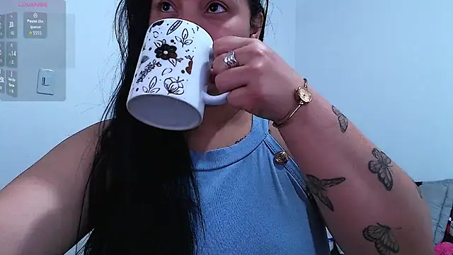 Snapshot of emily-rousee- chatting on February 20, 2026, 1:13 pm emily-rousee- online show from February 20, 2026, 1:13 pm