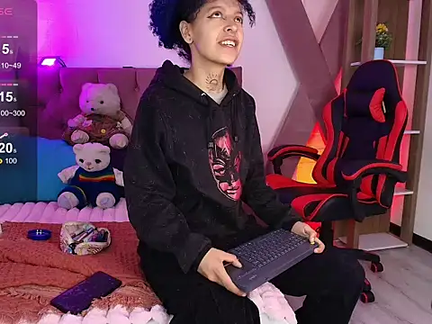 HannahBlue  online show from February 11, 2026, 12:16 pm