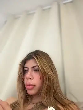 Snapshot of abyyhills chatting on February 10, 2026, 4:44 am abyyhills online show from February 10, 2026, 4:44 am