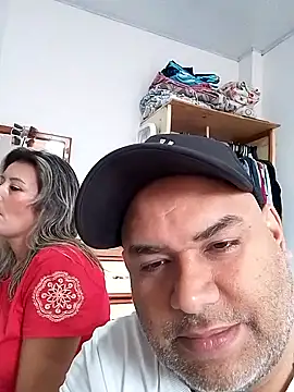 wessAndSandri online show from April 14, 2026, 7:41 pm