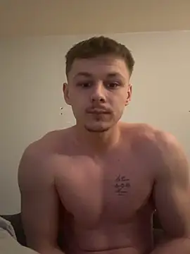 Snapshot of Lucas328706 chatting on February 4, 2026, 7:47 am Lucas328706 online show from February 4, 2026, 7:47 am