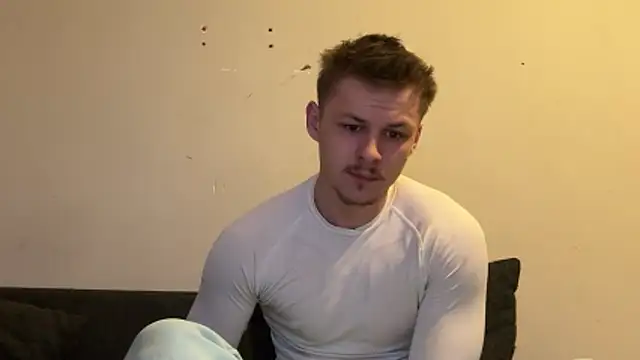 Snapshot of Lucas328706 chatting on February 14, 2026, 11:43 am Lucas328706 online show from February 14, 2026, 11:43 am