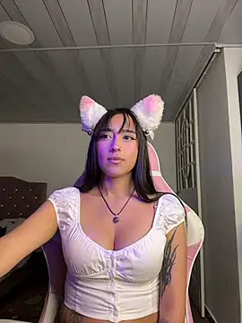 kuromi x online show from February 3, 2026, 2:53 am