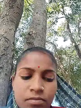 Snapshot of Gungun_thakur chatting on March 5, 2026, 8:22 am Gungun thakur online show from March 5, 2026, 8:22 am