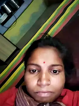 Snapshot of Gungun_thakur chatting on April 27, 2026, 5:05 am Gungun thakur online show from April 27, 2026, 5:05 am