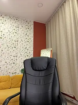 MiraBoom online show from February 2, 2026, 9:03 pm