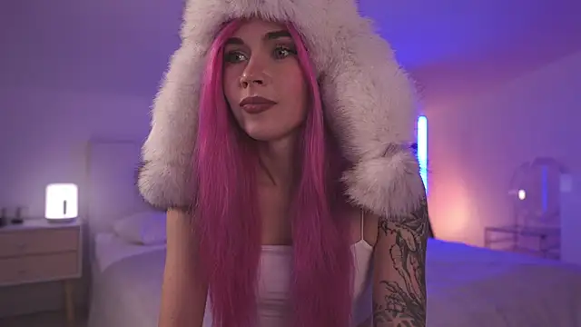 Sarah Pink online show from February 23, 2025, 5:29 pm