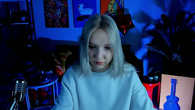 MaoqiBeverly online show from March 21, 2026, 5:19 am