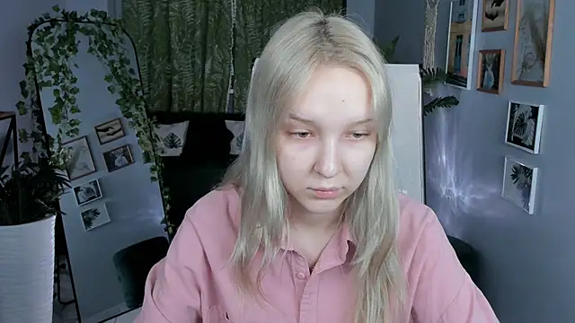 MaoqiBeverly online show from April 4, 2026, 3:46 am