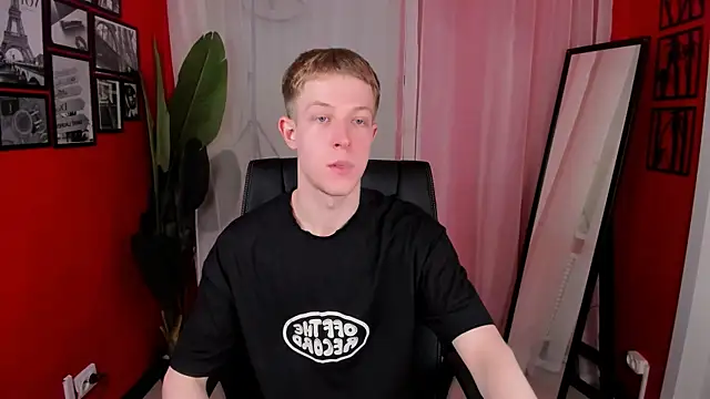 Dylan Norton online show from April 15, 2026, 10:43 am