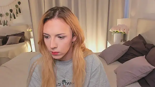 Tiffany  King online show from April 14, 2026, 5:45 am