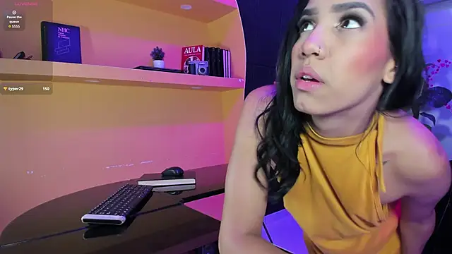 Snapshot of MiaKarsson chatting on April 1, 2026, 12:39 pm MiaKarsson online show from April 1, 2026, 12:39 pm