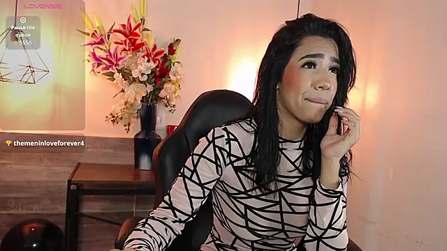 Snapshot of MiaKarsson chatting on March 29, 2026, 12:07 pm MiaKarsson online show from March 29, 2026, 12:07 pm